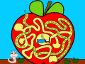 Лабиринт в яблоке с червяком